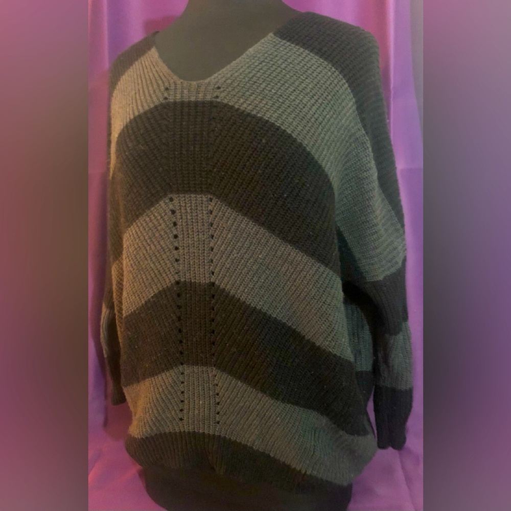 Charlotte Russe black and grey, oversized sweater! Small